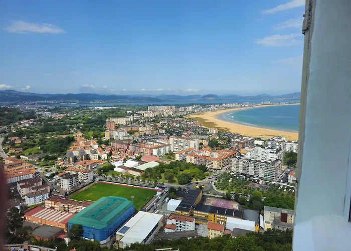La Torre, Vistas A La Bahia